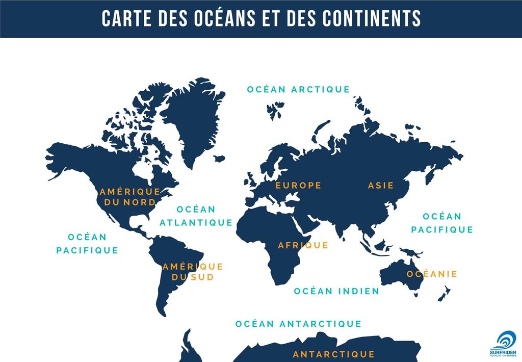 Carte du monde : les sept continents en bleu foncé (Amérique du Nord, Amérique du Sud, Europe, Afrique, Asie, Océanie, Antarctique) et les cinq océans (Pacifique, Atlantique, Indien, Arctique, Antarctique).